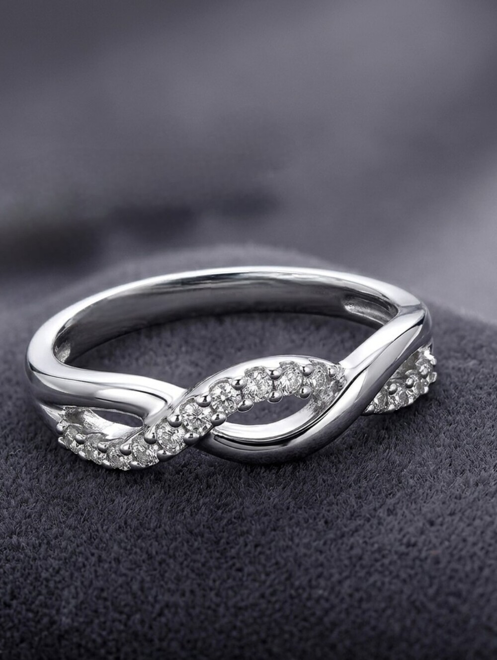 Diamond Gold Wave 10K White GOLD 0.20 cttw Ring size 6.75